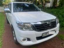 https://riyasewana.com/uploads/toyota-hilux-champ-2014-107420512152.jpg