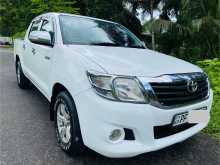 Toyota Hilux Champ 2WD 2014 Pickup
