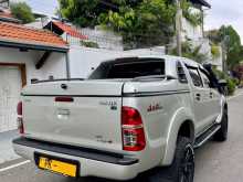 https://riyasewana.com/uploads/toyota-hilux-champ-2016-714152712153.jpg