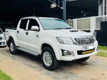 https://riyasewana.com/uploads/toyota-hilux-champ-211220622673.jpg