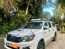 https://riyasewana.com/uploads/toyota-hilux-champ-262000364773.jpg