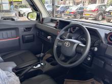 https://riyasewana.com/uploads/toyota-hilux-champ-2813335017755.jpg