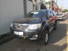 https://riyasewana.com/uploads/toyota-hilux-champ-30140623112.jpg