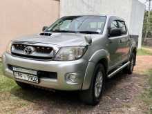 https://riyasewana.com/uploads/toyota-hilux-double-2010-2816531712331.jpg
