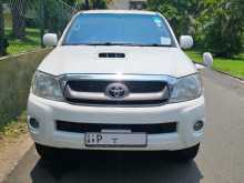 Toyota Hilux UK 2011 Pickup