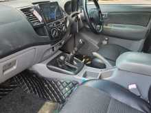 https://riyasewana.com/uploads/toyota-hilux-double-2011-710045912953.jpg