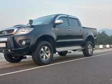 https://riyasewana.com/uploads/toyota-hilux-g-12215453422.jpg