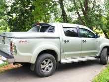 https://riyasewana.com/uploads/toyota-hilux-g-2006-267061612482.jpg