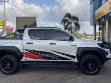 https://riyasewana.com/uploads/toyota-hilux-gr-119332722012.jpg