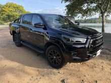 https://riyasewana.com/uploads/toyota-hilux-gr-1422522022592.jpg