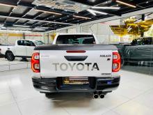 https://riyasewana.com/uploads/toyota-hilux-gr-159262024961.jpg
