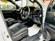 https://riyasewana.com/uploads/toyota-hilux-gr-159262124132.jpg