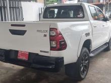 https://riyasewana.com/uploads/toyota-hilux-gr-161302406283.jpg