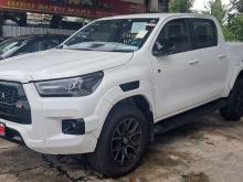 https://riyasewana.com/uploads/toyota-hilux-gr-161302406642.jpg