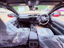 https://riyasewana.com/uploads/toyota-hilux-gr-16957496164.jpg