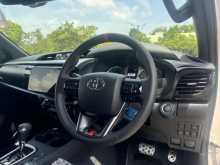 https://riyasewana.com/uploads/toyota-hilux-gr-171057044872.jpg