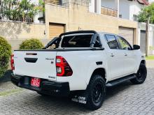 https://riyasewana.com/uploads/toyota-hilux-gr-1813245717833.jpg