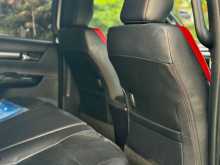 https://riyasewana.com/uploads/toyota-hilux-gr-19162719114.jpg
