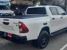 https://riyasewana.com/uploads/toyota-hilux-gr-201808004203.jpg