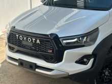 https://riyasewana.com/uploads/toyota-hilux-gr-2025-1420265112794.jpg