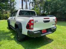 https://riyasewana.com/uploads/toyota-hilux-gr-2025-1914374712212.jpg