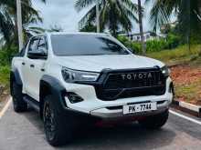 Toyota Hilux GR Sport 2025 Pickup