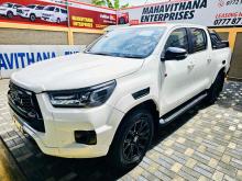https://riyasewana.com/uploads/toyota-hilux-gr-2110300924722.jpg