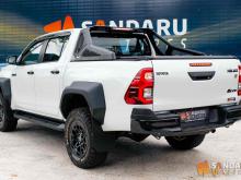 https://riyasewana.com/uploads/toyota-hilux-gr-2117535124396.jpg