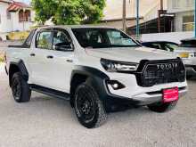 https://riyasewana.com/uploads/toyota-hilux-gr-2410444022542.jpg