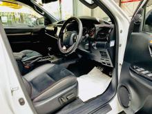 https://riyasewana.com/uploads/toyota-hilux-gr-25614386605.jpg