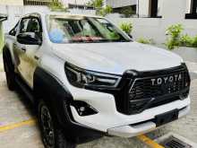 https://riyasewana.com/uploads/toyota-hilux-gr-280154322371.jpg