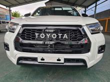 https://riyasewana.com/uploads/toyota-hilux-gr-2816330624411.jpg