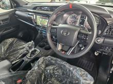 https://riyasewana.com/uploads/toyota-hilux-gr-2816330624663.jpg