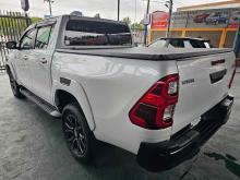 https://riyasewana.com/uploads/toyota-hilux-gr-2816330624952.jpg