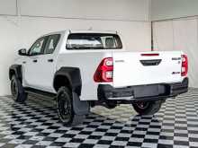 https://riyasewana.com/uploads/toyota-hilux-gr-301148204293.jpg