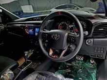 https://riyasewana.com/uploads/toyota-hilux-gr-3017343822863.jpg