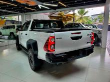https://riyasewana.com/uploads/toyota-hilux-gr-311185024703.jpg