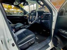 https://riyasewana.com/uploads/toyota-hilux-gr-311185024801.jpg