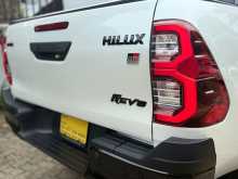 https://riyasewana.com/uploads/toyota-hilux-gr-31163324743.jpg