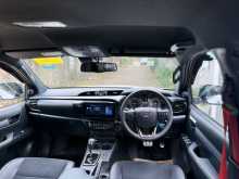 https://riyasewana.com/uploads/toyota-hilux-gr-31163324816.jpg