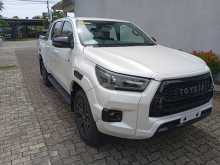 https://riyasewana.com/uploads/toyota-hilux-gr-3150659543.jpg