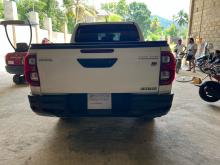 https://riyasewana.com/uploads/toyota-hilux-gr-418024317346.jpg