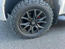 https://riyasewana.com/uploads/toyota-hilux-gr-418031217136.jpg