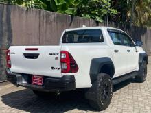 https://riyasewana.com/uploads/toyota-hilux-gr-41854156814.jpg