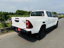 https://riyasewana.com/uploads/toyota-hilux-gr-711130924423.jpg