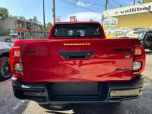 https://riyasewana.com/uploads/toyota-hilux-gr-7135941496.jpg