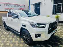 https://riyasewana.com/uploads/toyota-hilux-gr-718074222722.jpg