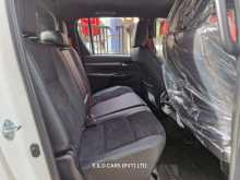 https://riyasewana.com/uploads/toyota-hilux-gr-sport-2585609476.jpg