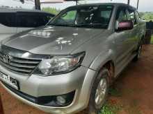 https://riyasewana.com/uploads/toyota-hilux-invincible-11107114402.jpg