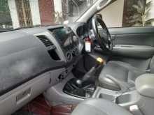 https://riyasewana.com/uploads/toyota-hilux-invincible-29831254583.jpg